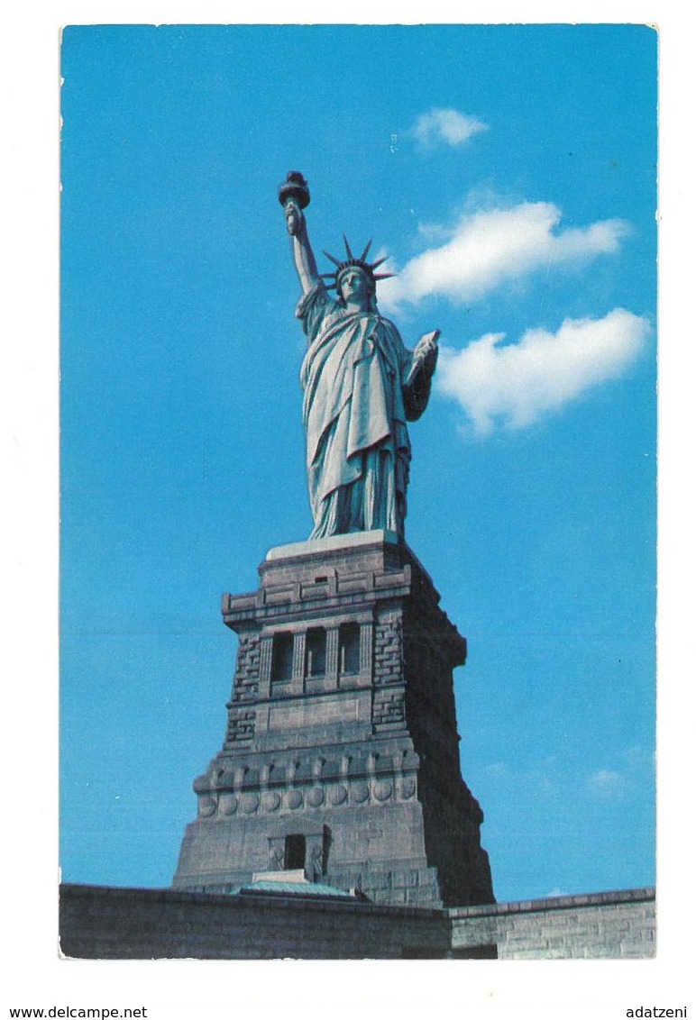 U.S.A. Stati Uniti D’America Statue Of Liberty On Bedloe’s Island In New York Bay Non Viaggiata Condizioni Come Da Scans - Statua Della Libertà