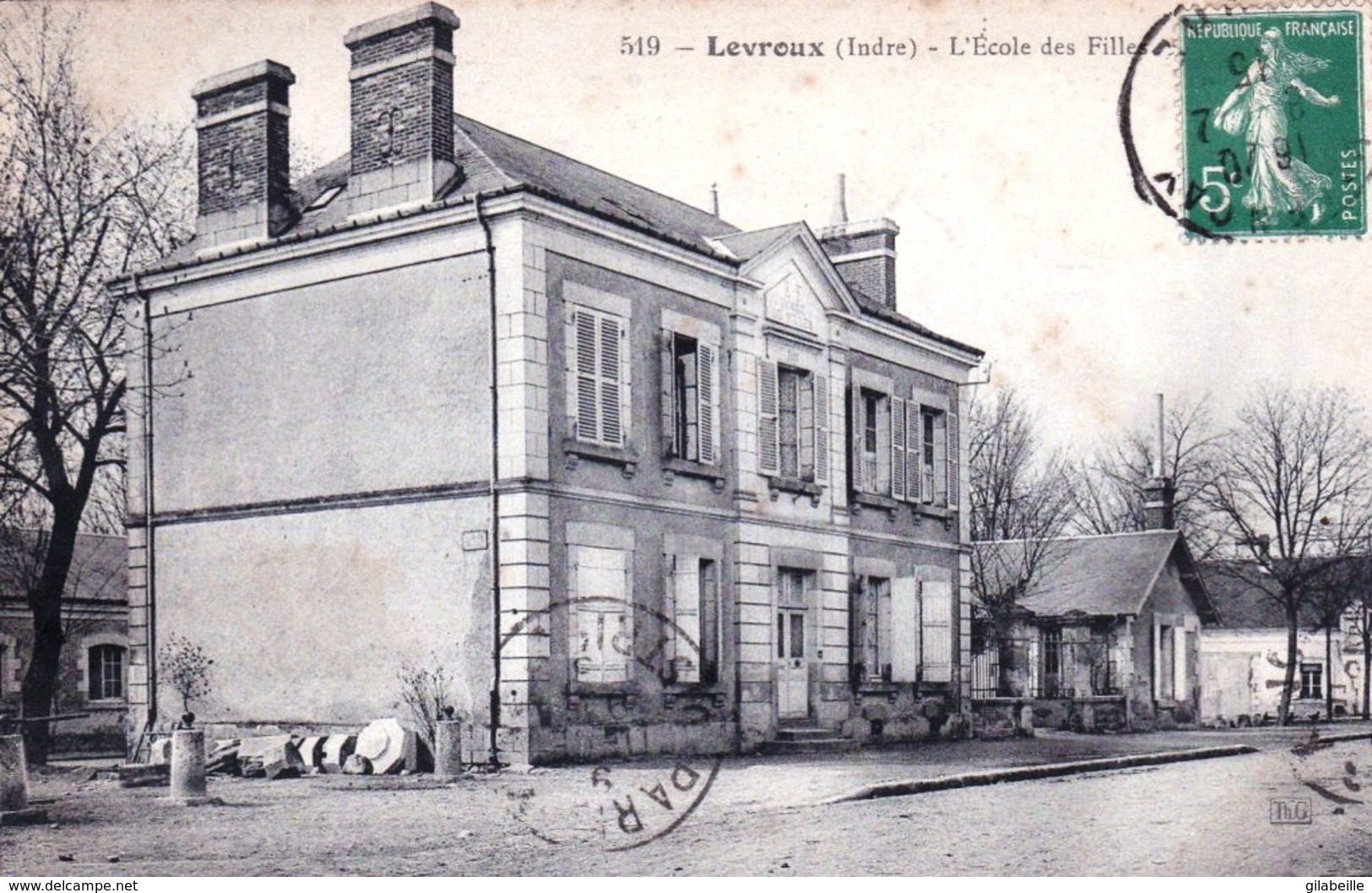 36 - Levroux ( Indre )  Ecole Des Filles - Autres & Non Classés