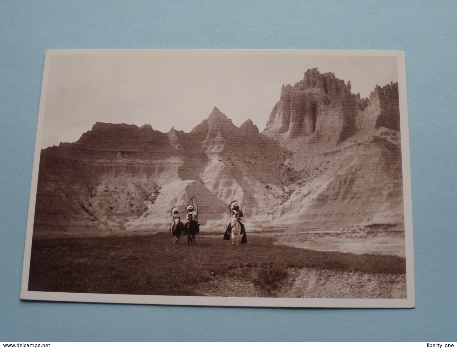 In The Bad Lands Ca. 1900 - Edward S. Curtis ( Désastre - France 1993 / Voir Photo ) ! - Indiens D'Amérique Du Nord