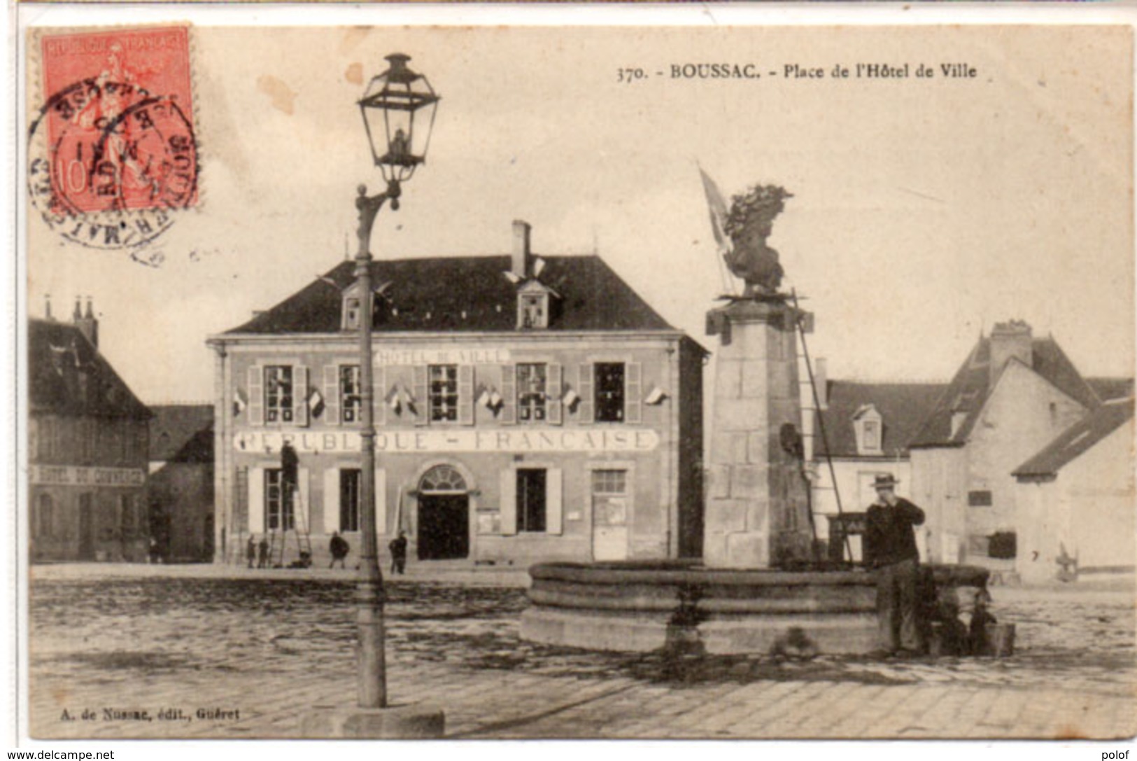 BOUSSAC - Place De L' Hotel De Ville  (113552) - Boussac