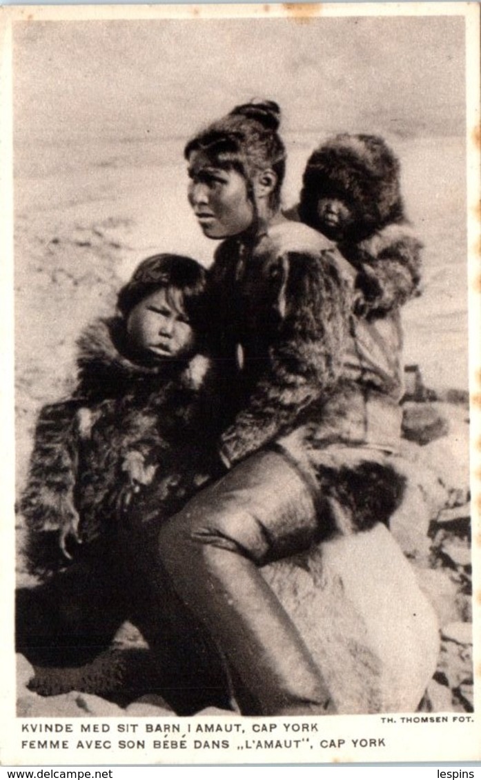 Amérique - Etats Unis - Alaska - Femme Avec Son Bébé Dans L'Amaut Cap Yort - Autres & Non Classés