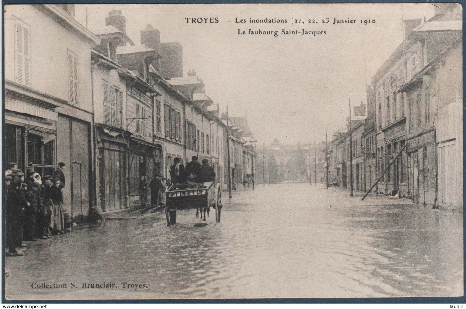 Troyes , Les Inondations 21 , 22 , 23 Janvier 1910 , Le Faubourg Saint Jacques , Animée - Troyes