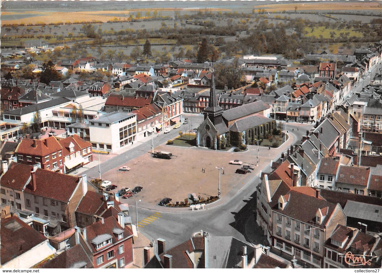 60-GRANDVILLIERS- LA PLACE ET L'EGLISE VUE AERIENNE - Grandvilliers