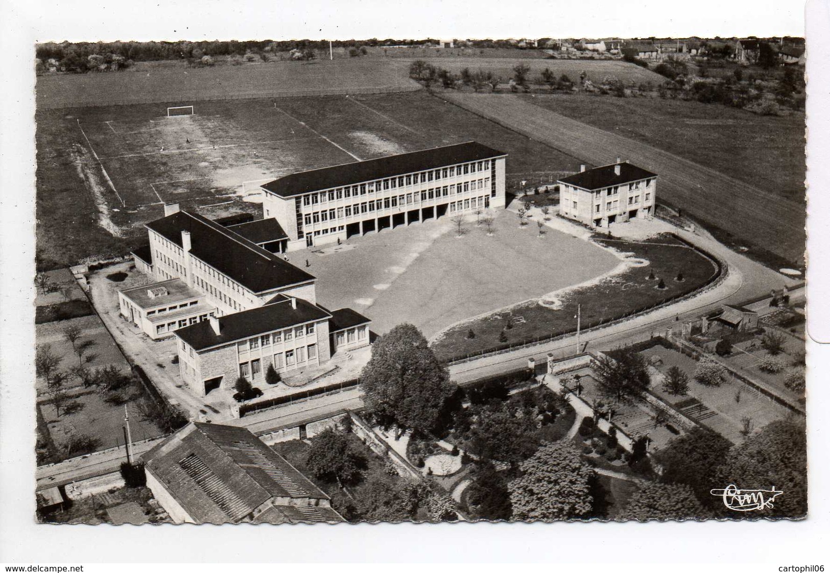 - CPSM MALESHERBES (45) - Le Groupe Scolaire - Photo CIM 275-88 - - Malesherbes