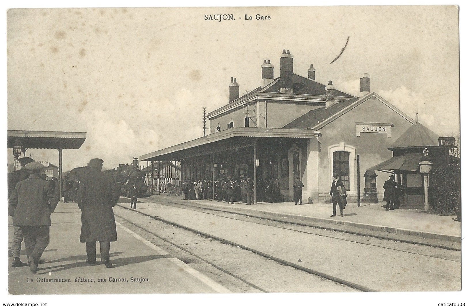 SAUJON (17, Charente Maritime) Arrivée D'un Train Dans La Gare - Animée - 1914 - Saujon