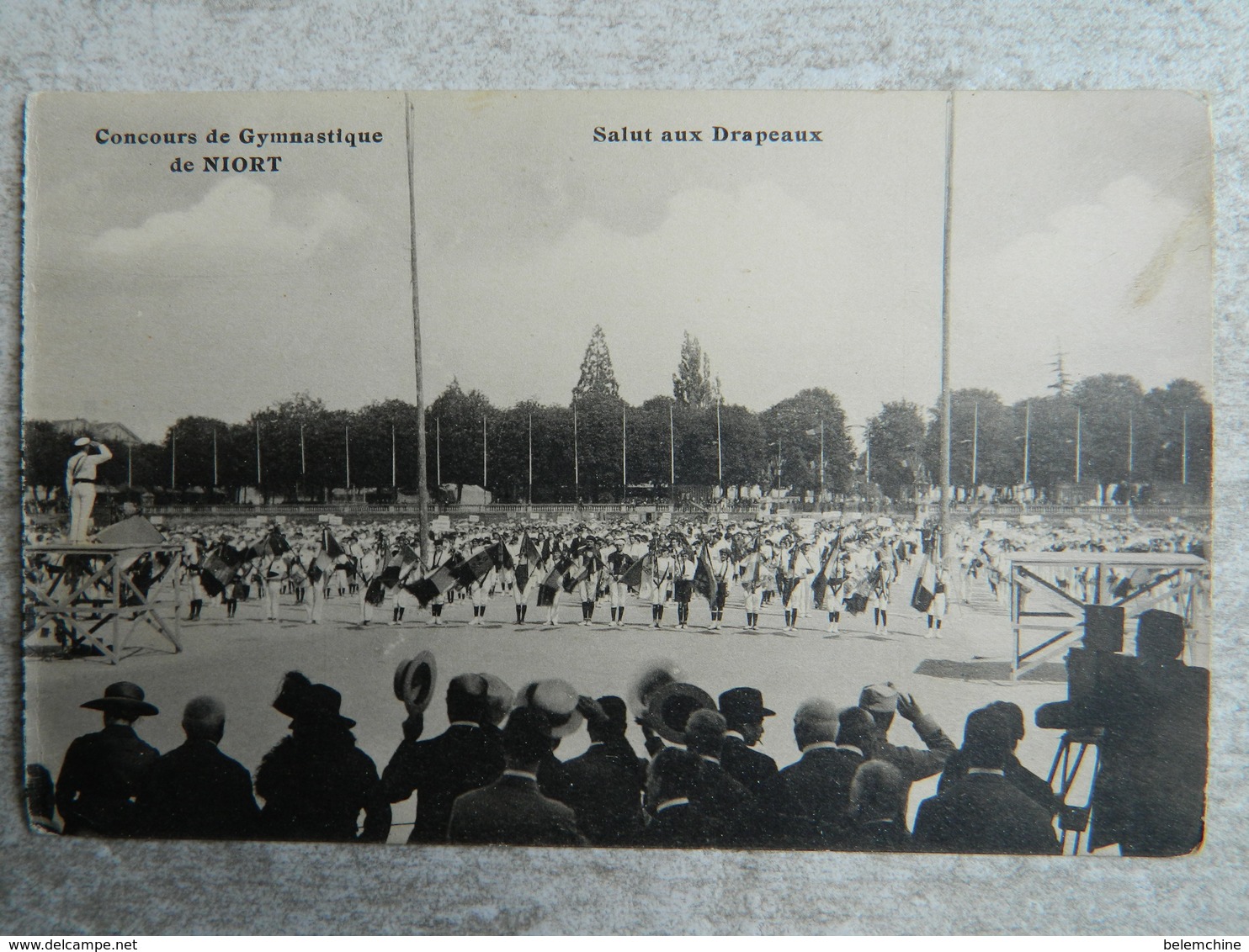 CONCOURS DE GYMNASTIQUE DE NIORT  SALUT AUX DRAPEAUX - Niort