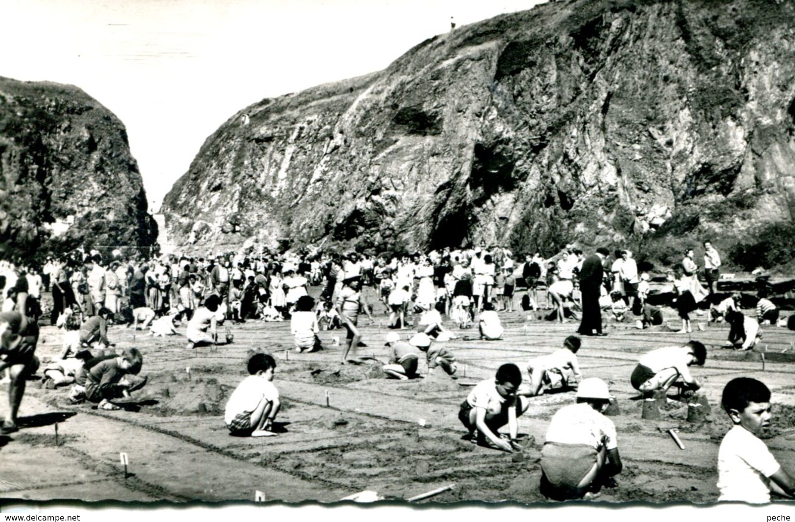 N°72810 -cpsm Le Cotentin En Plangeuenoual -concours De Sable- - Autres & Non Classés