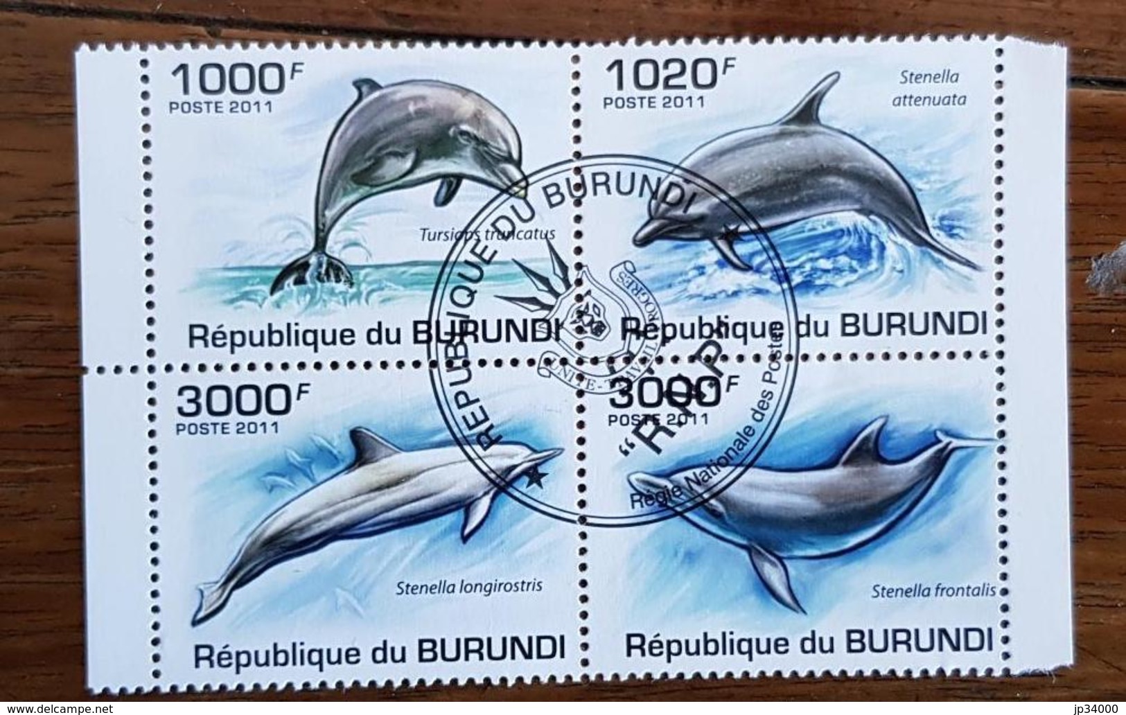 BURUNDI Mammiferes Marins, Dauphins, Bloc De 4 Valeurs émises En 2011.  Oblitéré (used) - Dauphins