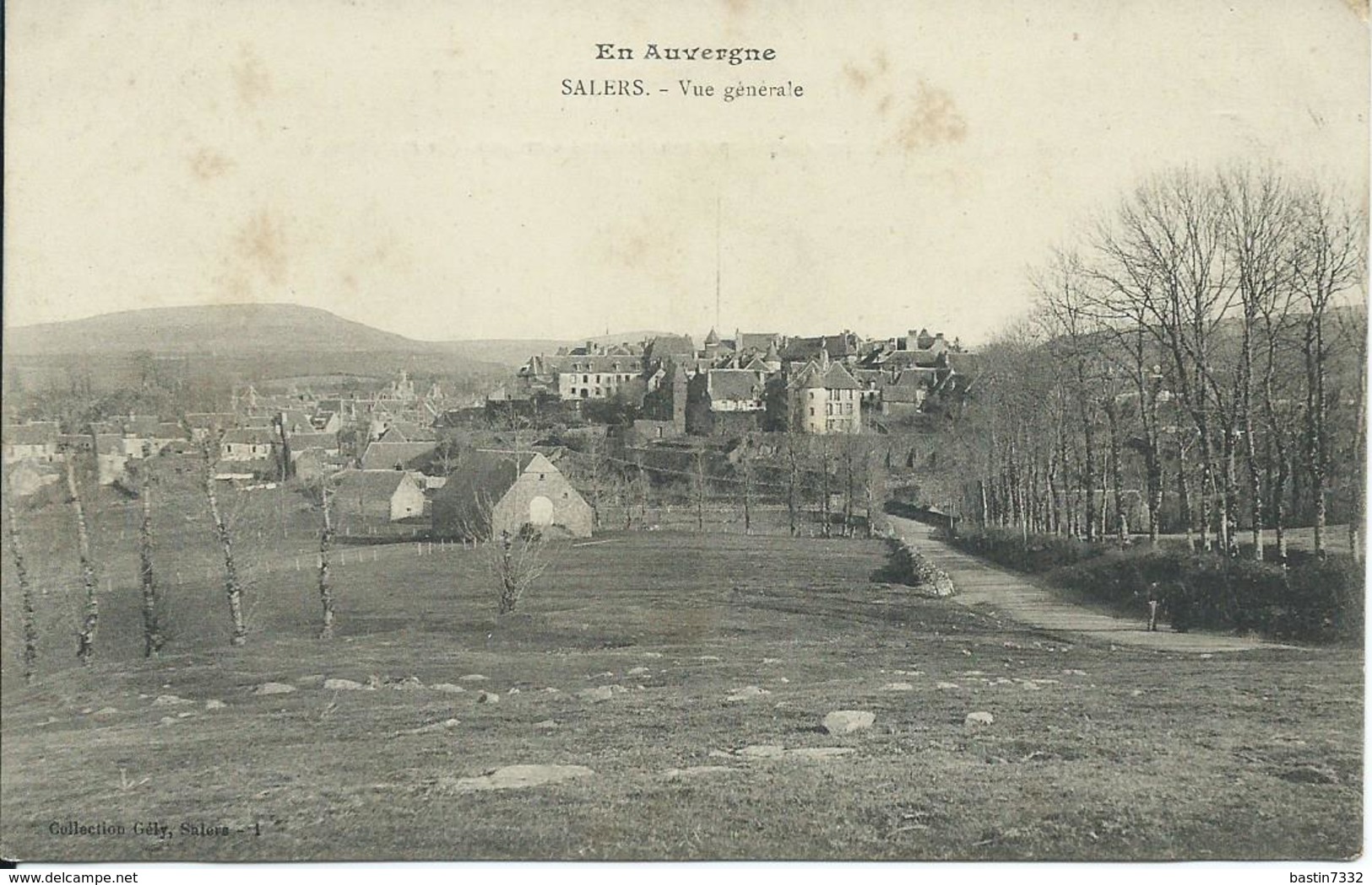 En Auvergne,Salers-Vue Generale - Autres & Non Classés