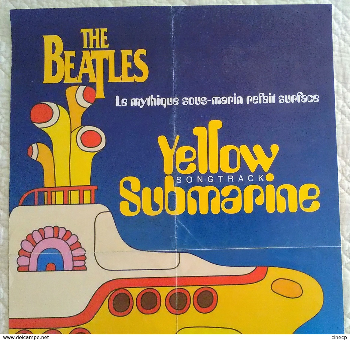 AFFICHE MUSIQUE THE BEATLES YELLOW SUBMARINE - Illustrateur Dessin - Publicité EMI 1999 - Afiches & Pósters