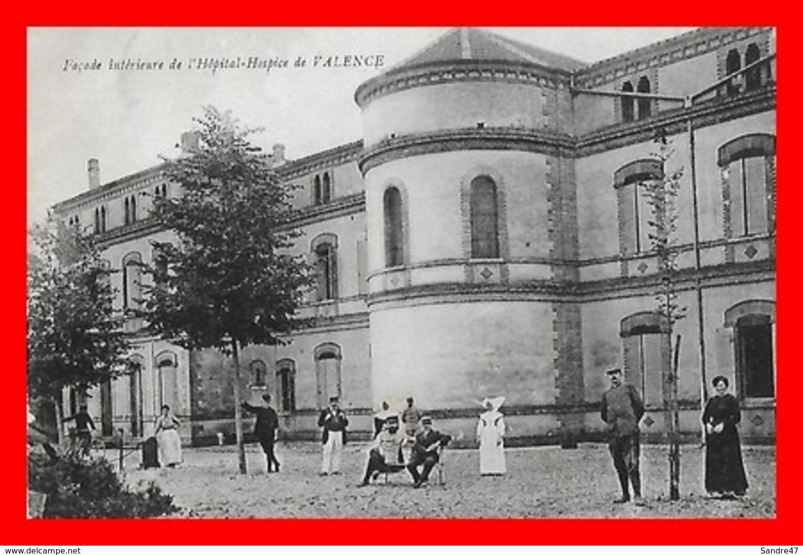 CPA (82) VALENCE-D'AGEN.   Façade Intérieur De L'hôpital-Hospice, Animé, Bonne Sœur, Militaire...D242 - Valence