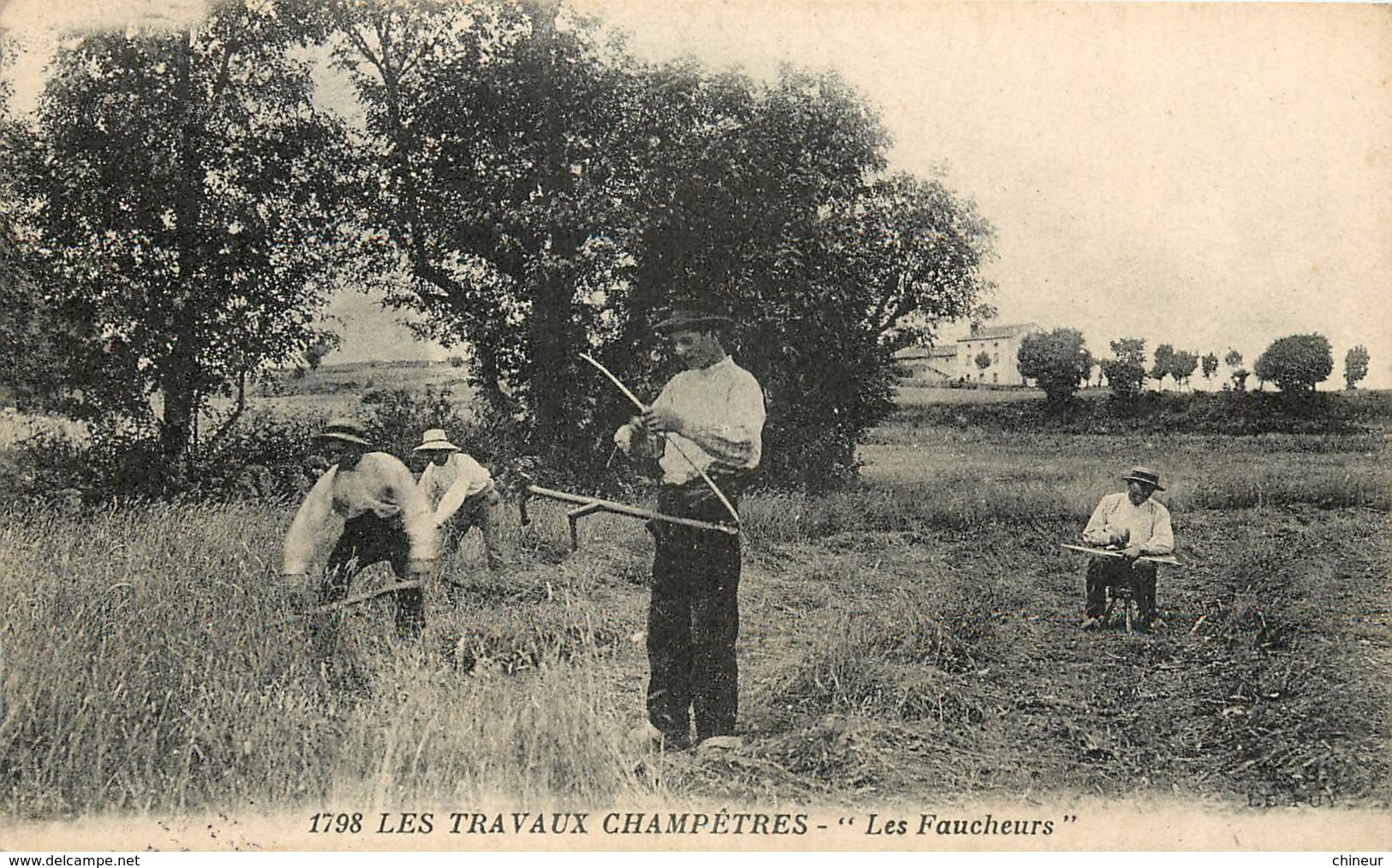 AGRICULTURE LES TRAVAUX CHAMPETRES LES FAUCHEURS - Culture