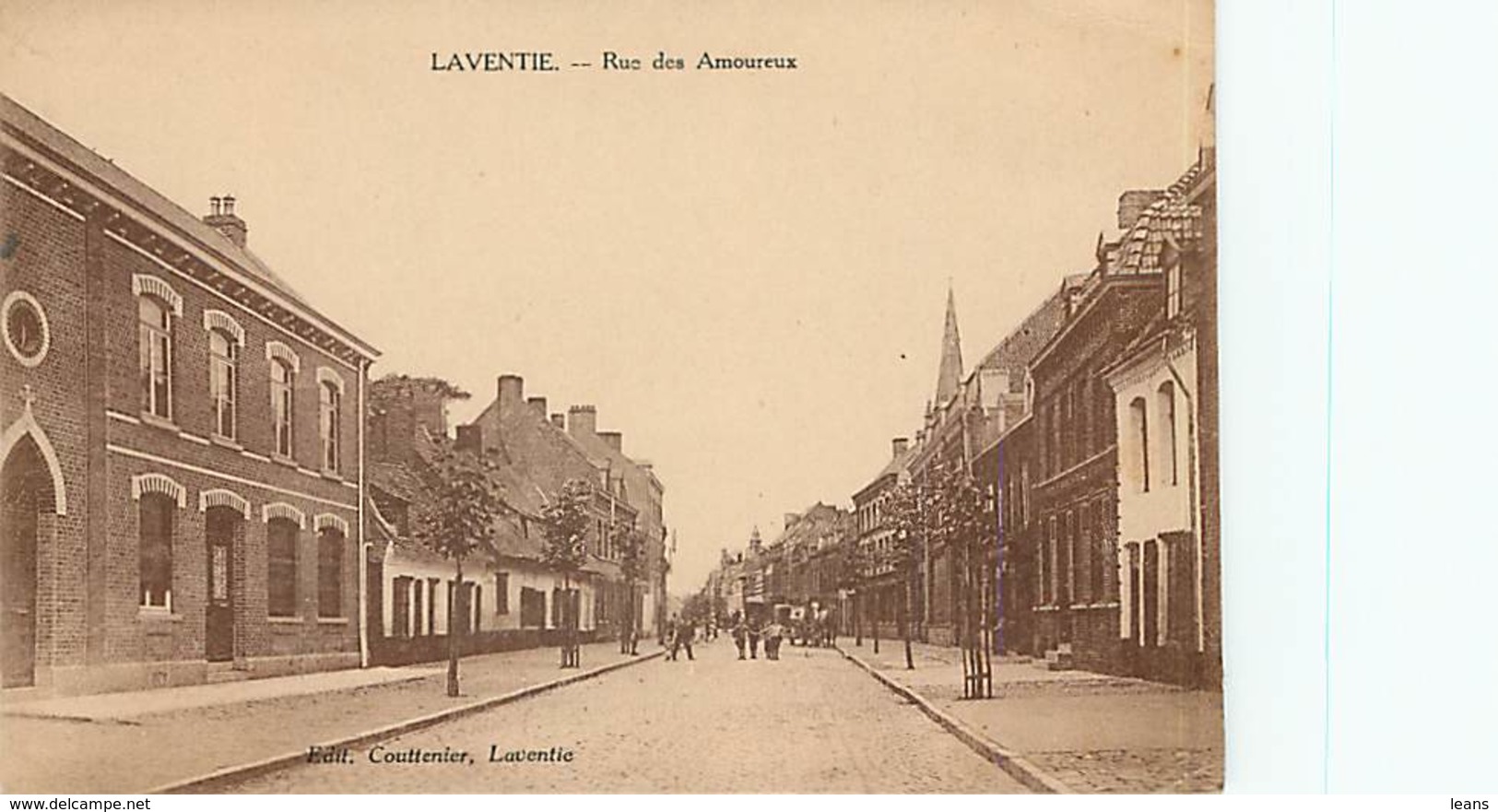 LAVENTIE - Rue Des Amoureux - édit Couttenier - Laventie