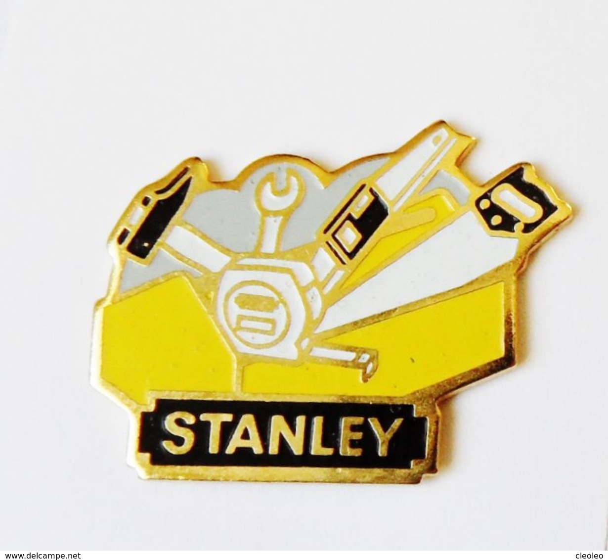 Pin's Outillage Stanley - DDP - Autres & Non Classés