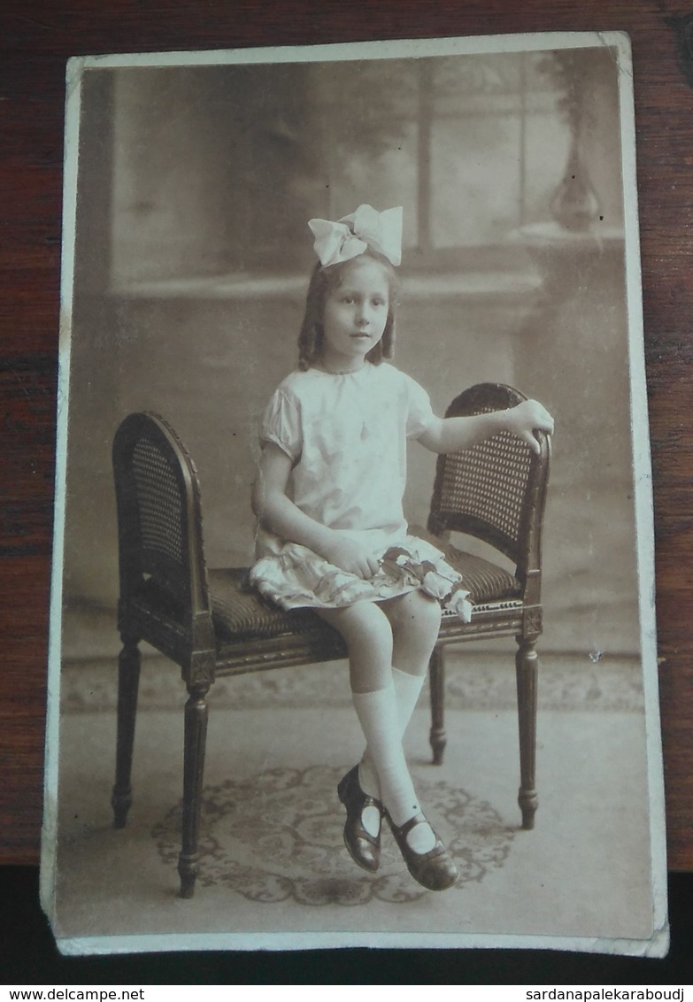 PHOTO Originale D'une Fillette Mignonne, Peut-être Demoiselle D'honneur. L. Régis, Paris. - Personnes Identifiées