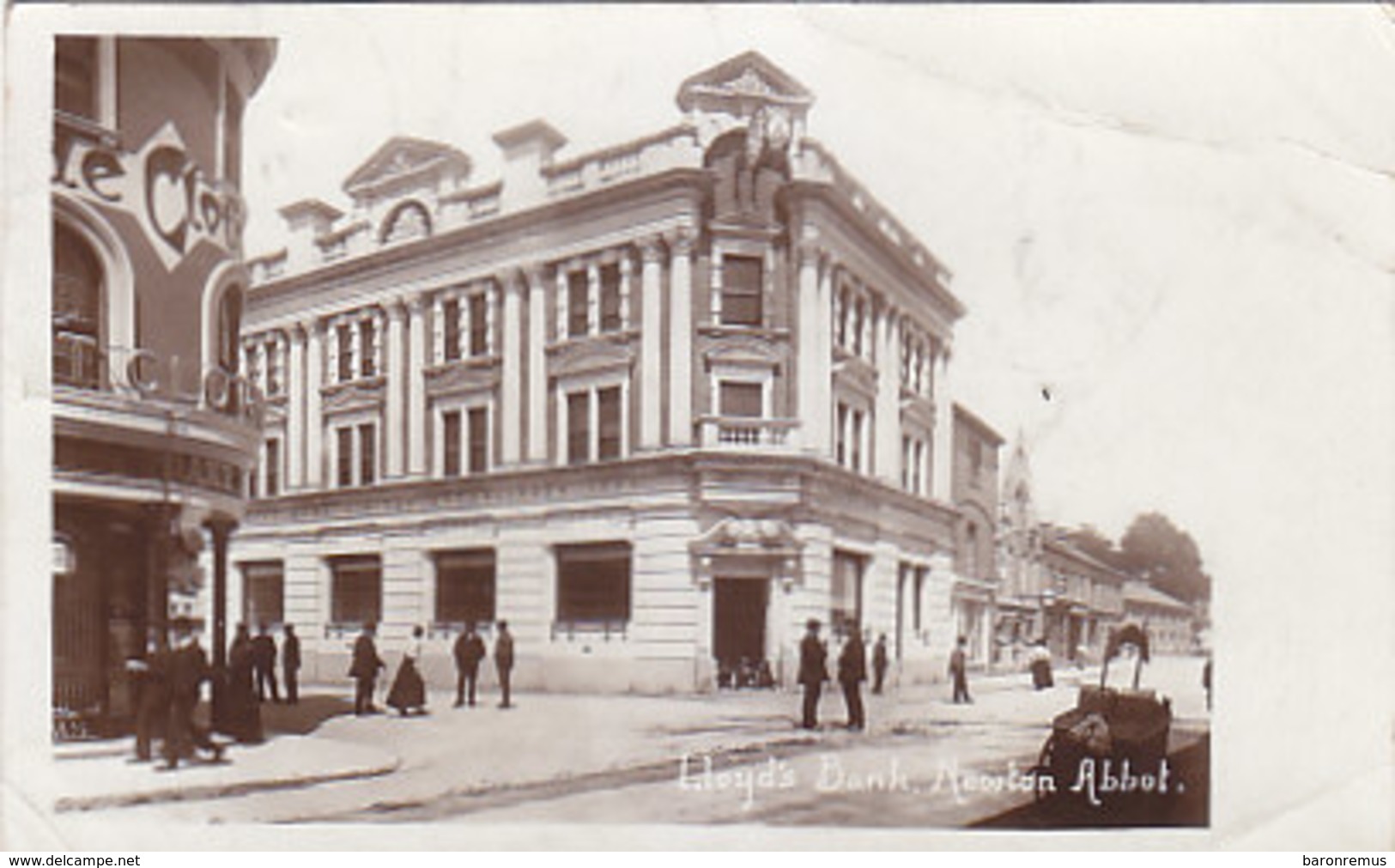 Newton Abbot - Lloyds Bank - Photocard - 1911      (190506) - Sonstige & Ohne Zuordnung