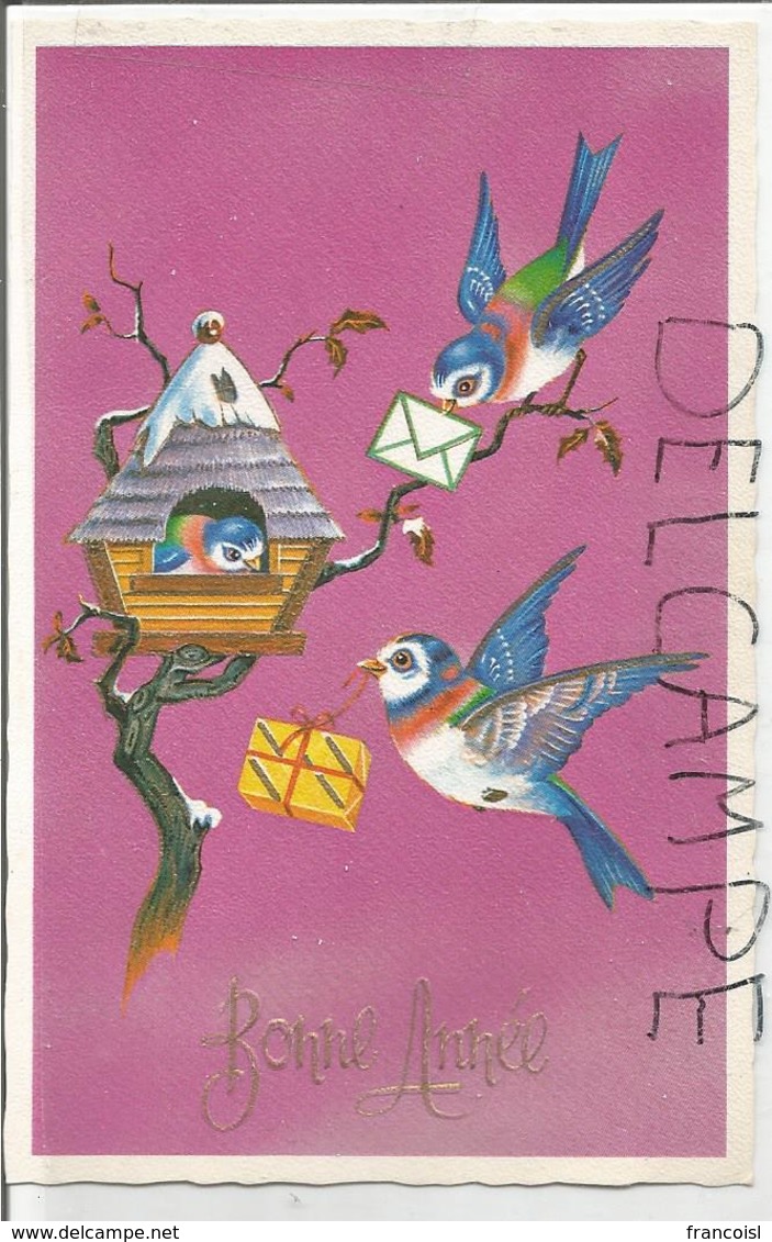 Bonne Année. Carte De Vœux. Deux Oiseaux Apportent Cadeau Et Lettre à Un Troisième Au Nichoir. - Neujahr