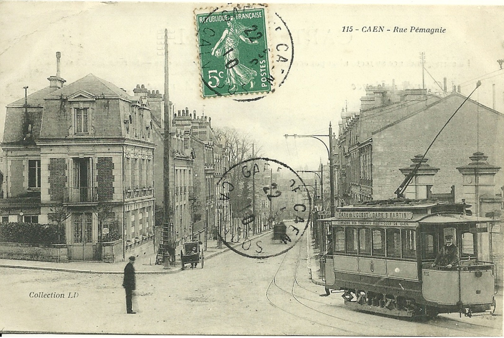 CAEN - Rue Pémagnie  -- Un Tramway - Caen