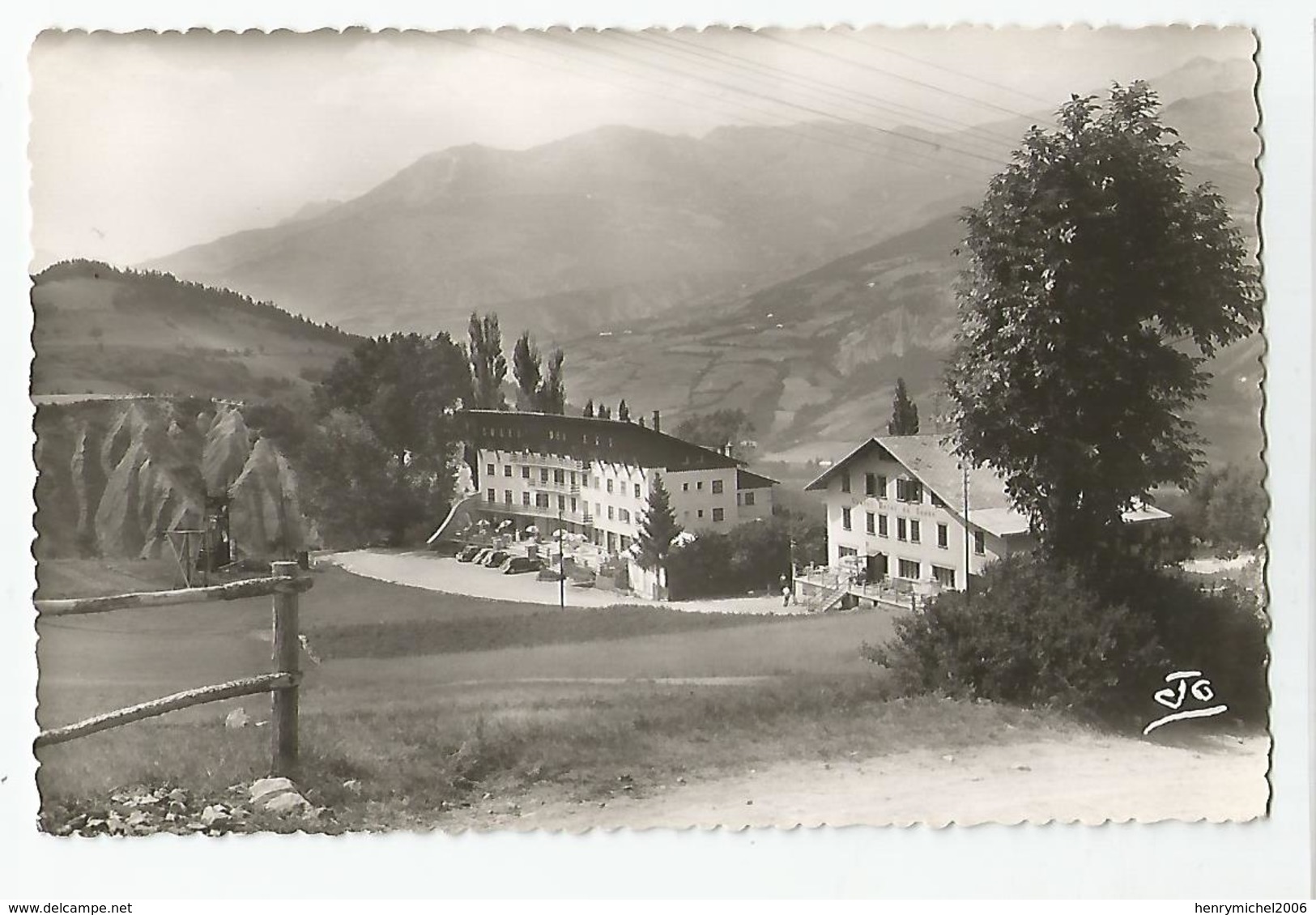 04 - Env De Barcelonnette La Station Du Sauze Les Hotels - Barcelonnette