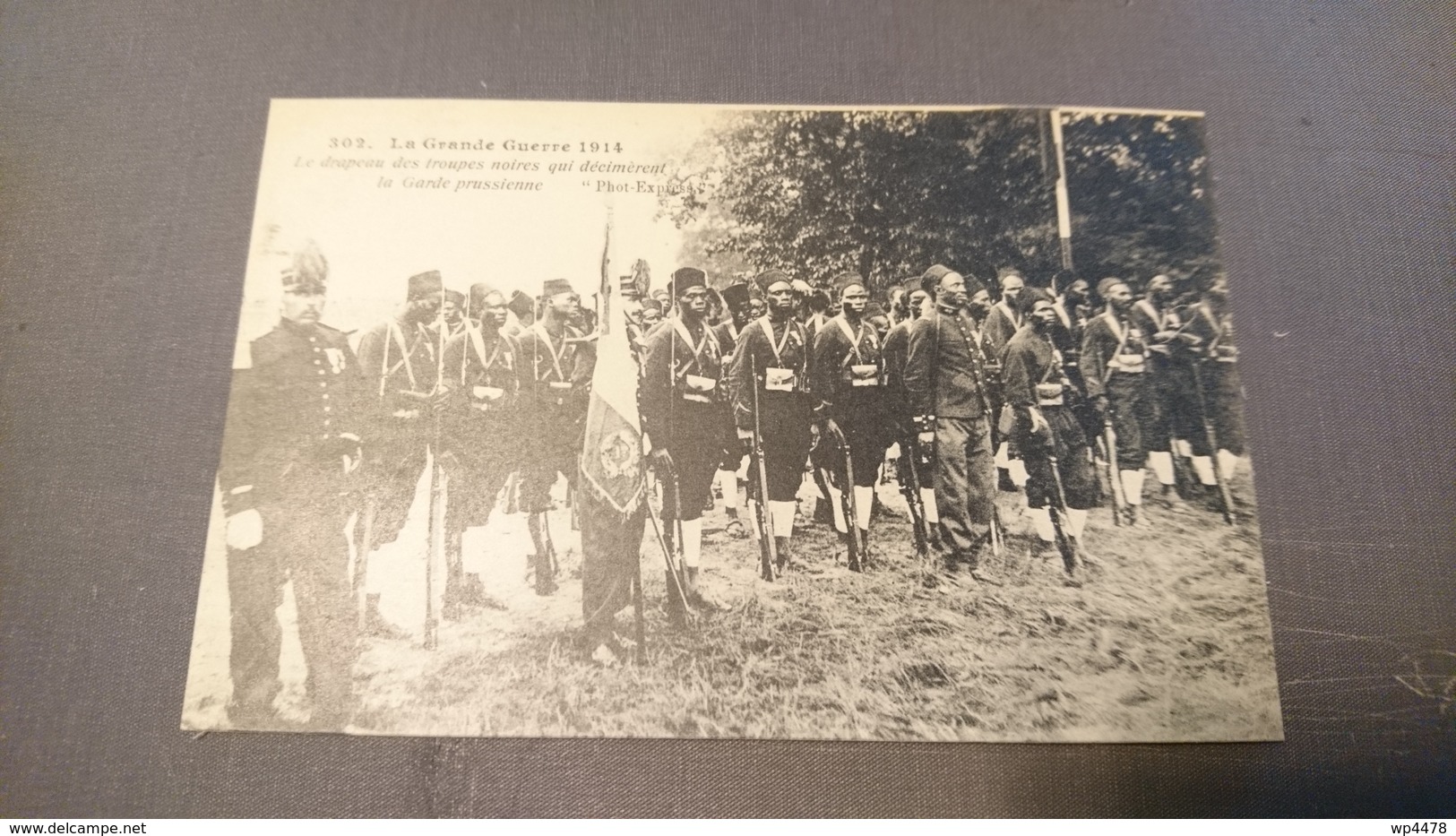 Le Drapeau Des Troupes Noires - War 1914-18