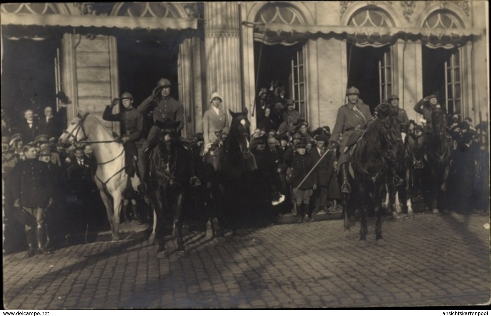 Photo Cp Gent Ostflandern, Belgisches Militär, 1e Batterie Armee Belge En Campagne, Offiziere - Autres & Non Classés