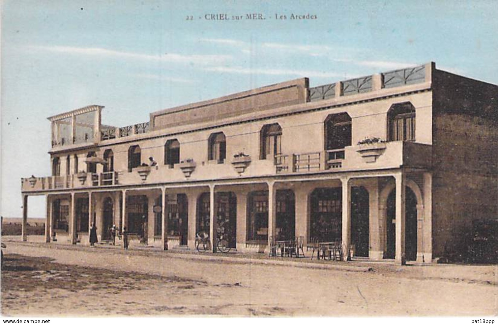 76 - CRIEL SUR MER : Les ARCADES ( Commerces ) - CPA Colorisée - Seine Maritime - Criel Sur Mer