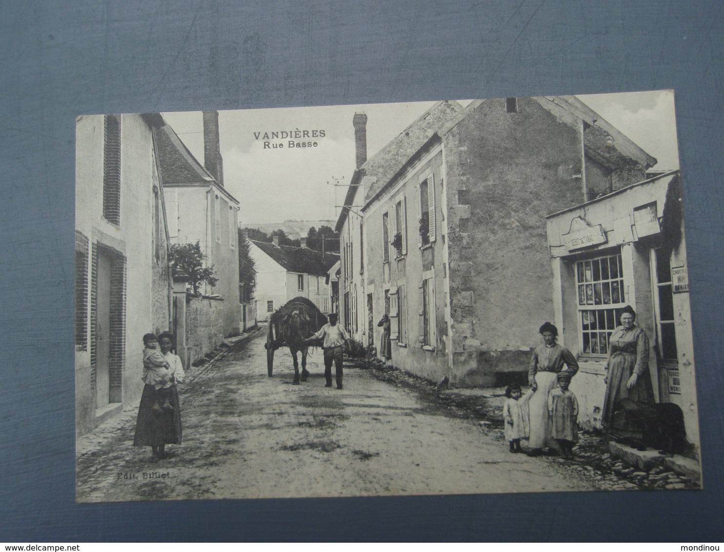 Cpa VANDIERES Rue Basse. - Autres & Non Classés