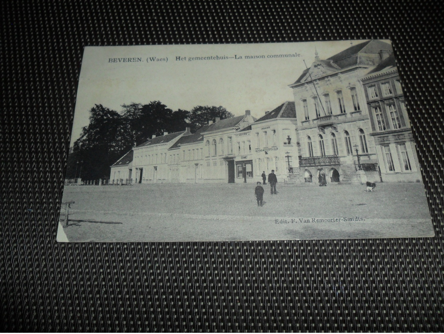 Beau lot de 20 cartes postales de Belgique   Mooi lot van 20 postkaarten van België - 20 scans