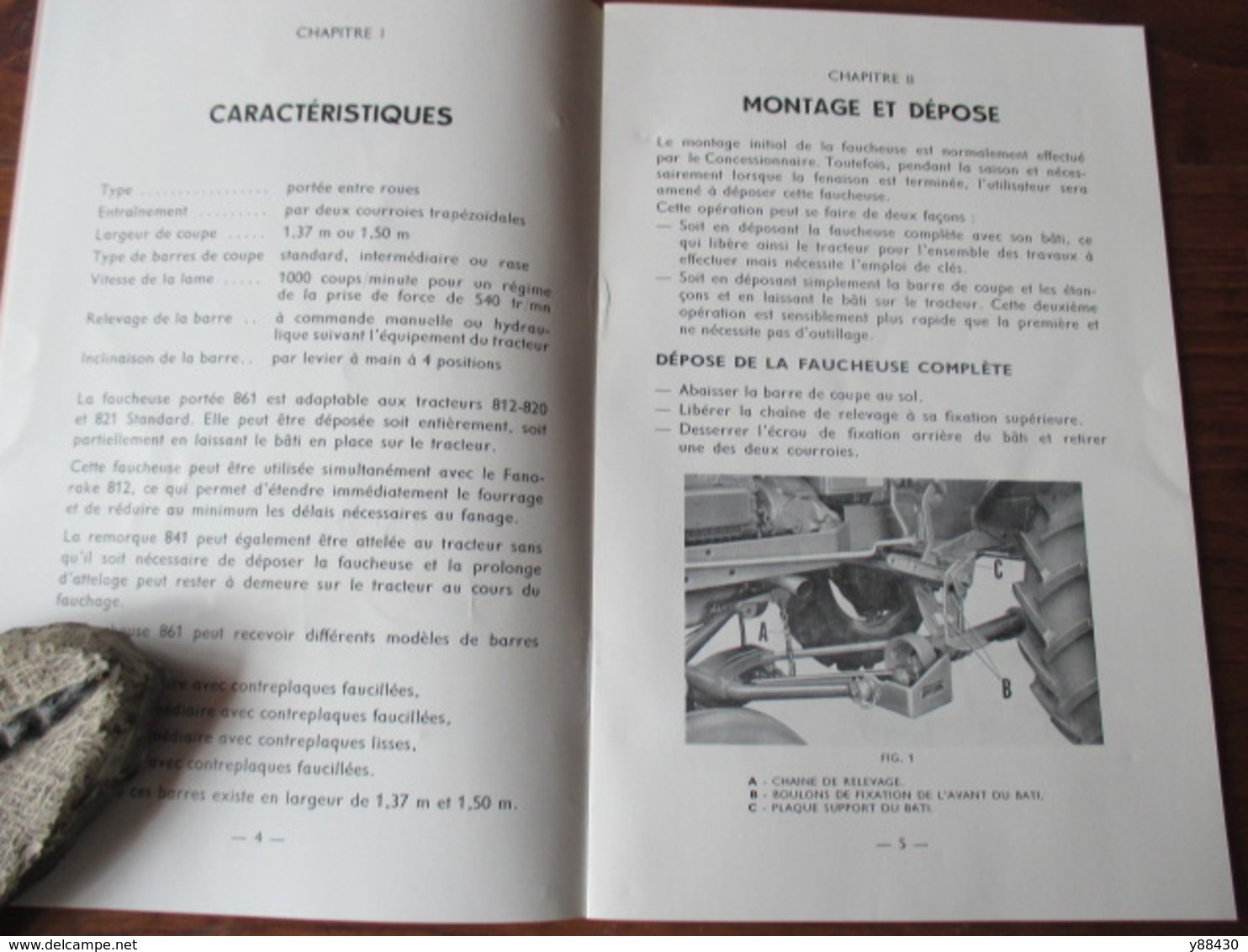 Livret Pour FAUCHEUSE  N° 861 Des Années 60 - MASSEY  FERGUSON - 24 Pages - 13 Photos - Machines