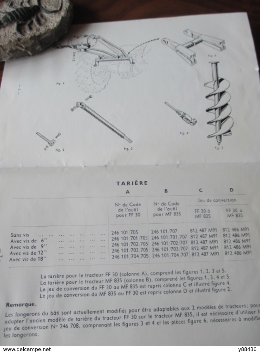 Livret Pour ADAPTATION DES OUTILS ET ACCESSOIRES  Des Années 50 - MASSEY FERGUSON - 32 Pages - 17 Photos - Macchine