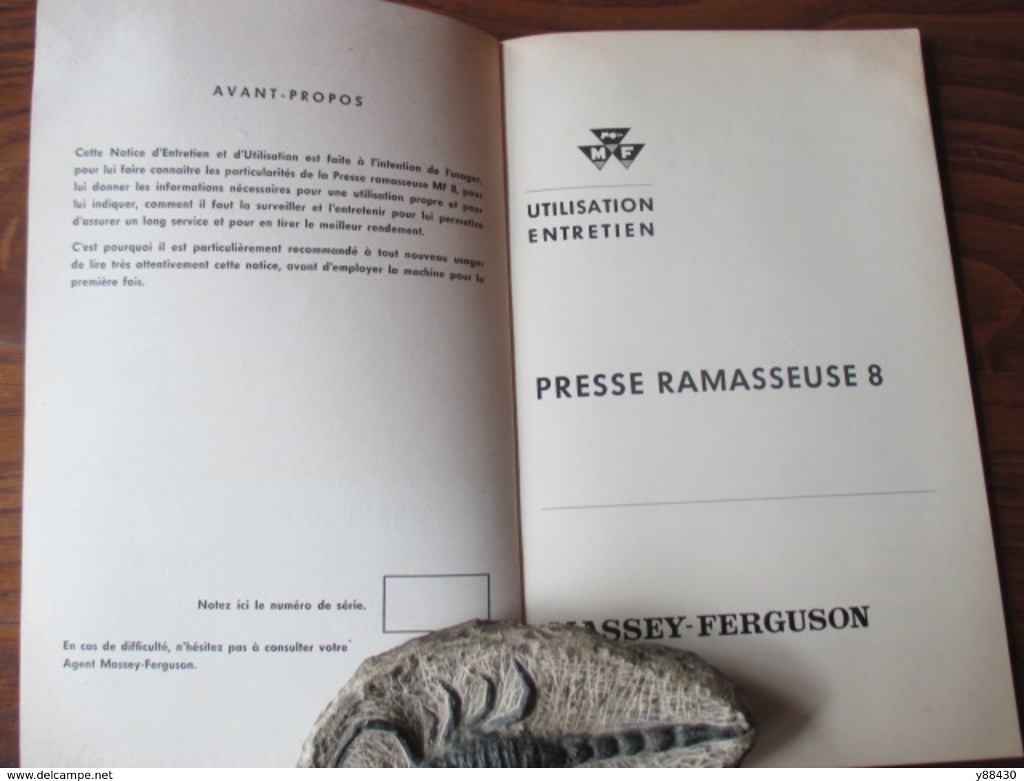 Livret Pour PRESSE RAMASSEUSE  N°8   Des Années 60 - MASSEY FERGUSON - 38 Pages - 17 Photos - Machines