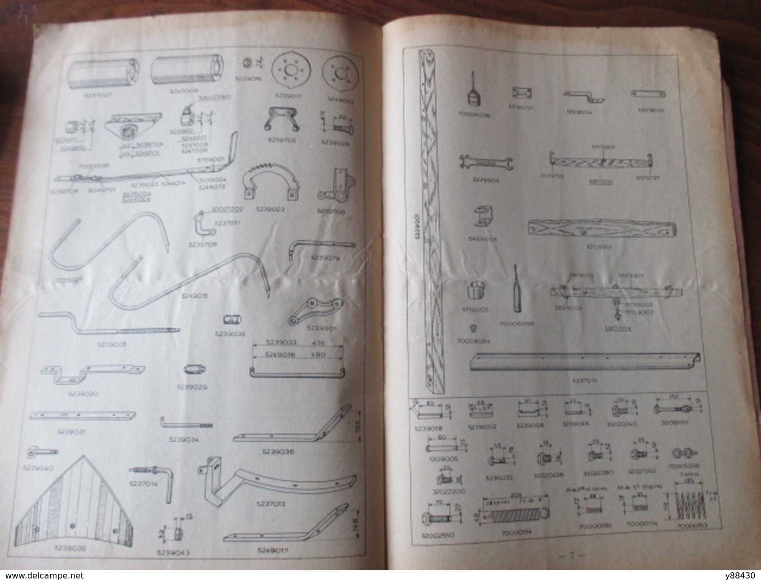 Livret Pour ARRACHEUSES A BAIN D'HUILE - Ets DOLLE à VESOUL - Année 1951 - 12 Pages - 7 Photos - Machines