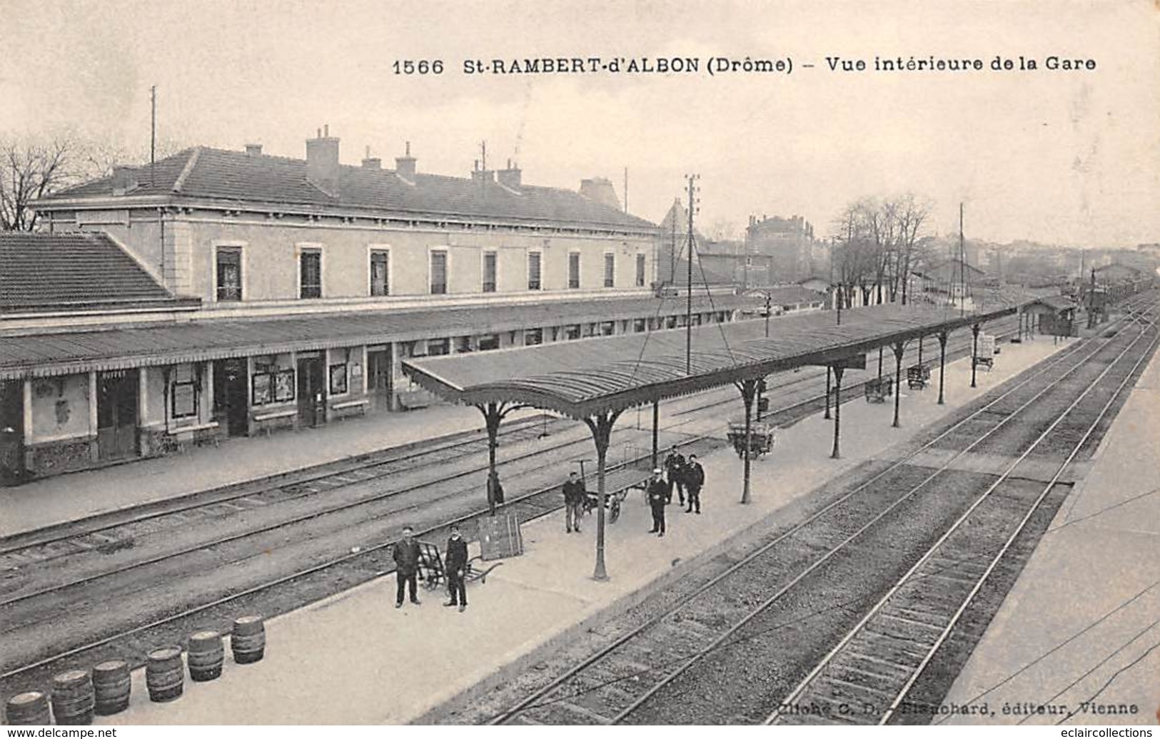 Saint  Rambert D'Albon    26   Intérieur De La Gare  (Voir Scan) - Andere & Zonder Classificatie