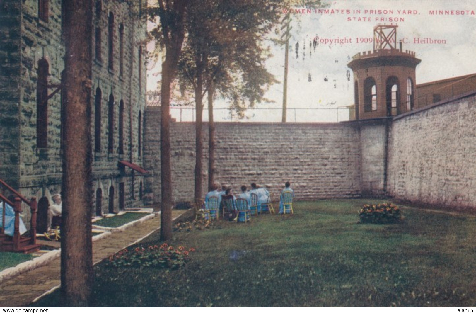 Minnesota State Prison Women Inmates In Prison Yard, Jail C1900s/10 Vintage Postcard - Prison