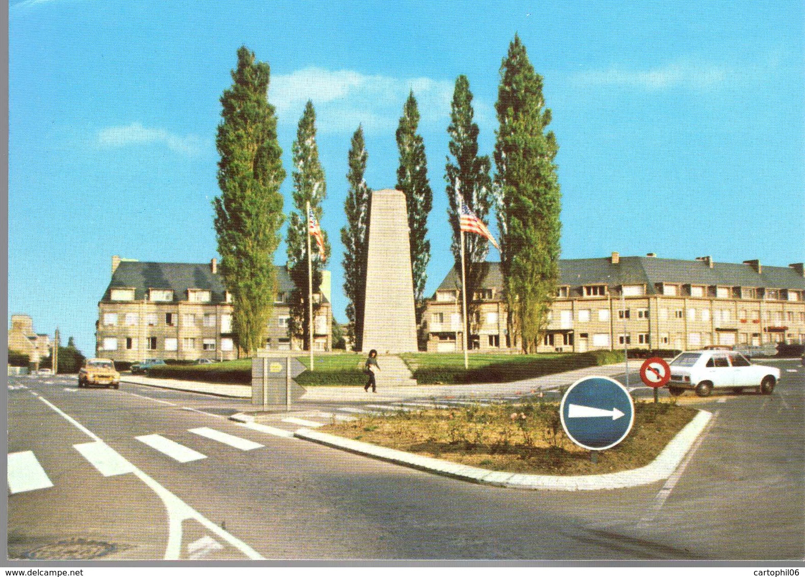 - CPM AVRANCHES (50) - Place PATTON 1988 - Editions VADAINE 129.18 - - Avranches
