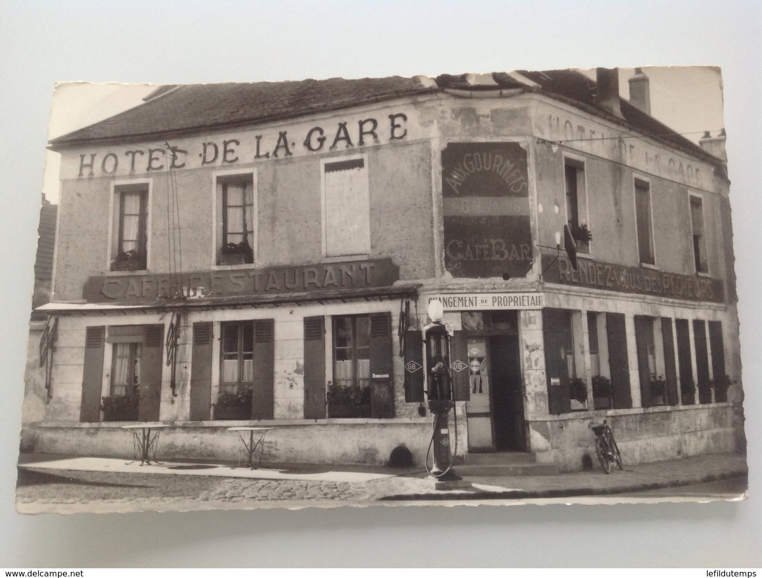 Isles Les Meldeuses L'Hotel De La Gare. - Altri & Non Classificati