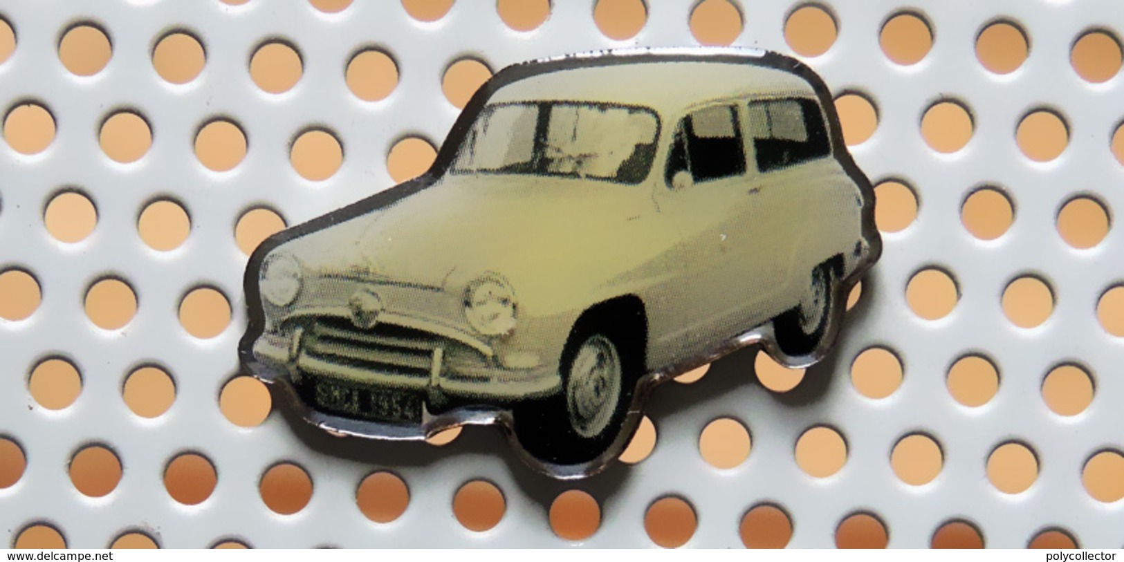 Pin's SIMCA ARONDE Châtelaine  - Collection Utilitaires - Autres & Non Classés