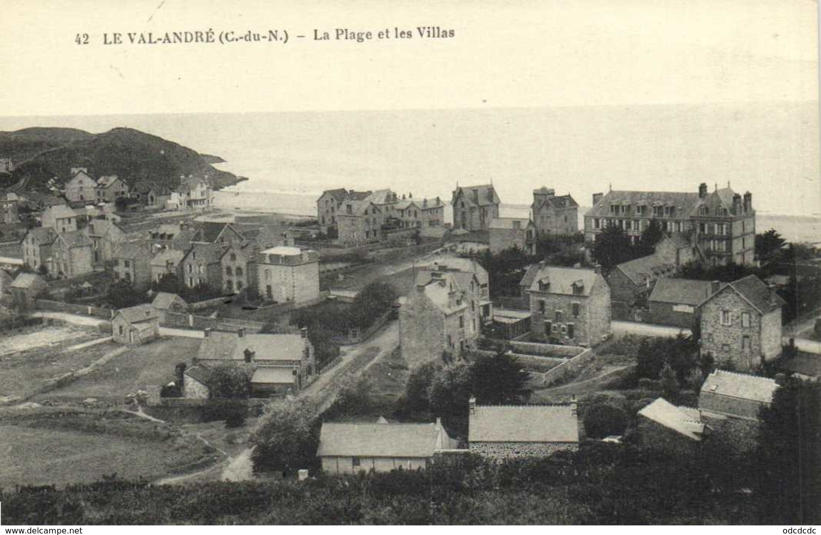 LE VAL ANDRE ( C Du N) La Plage Et Les Villas RV - Pléneuf-Val-André