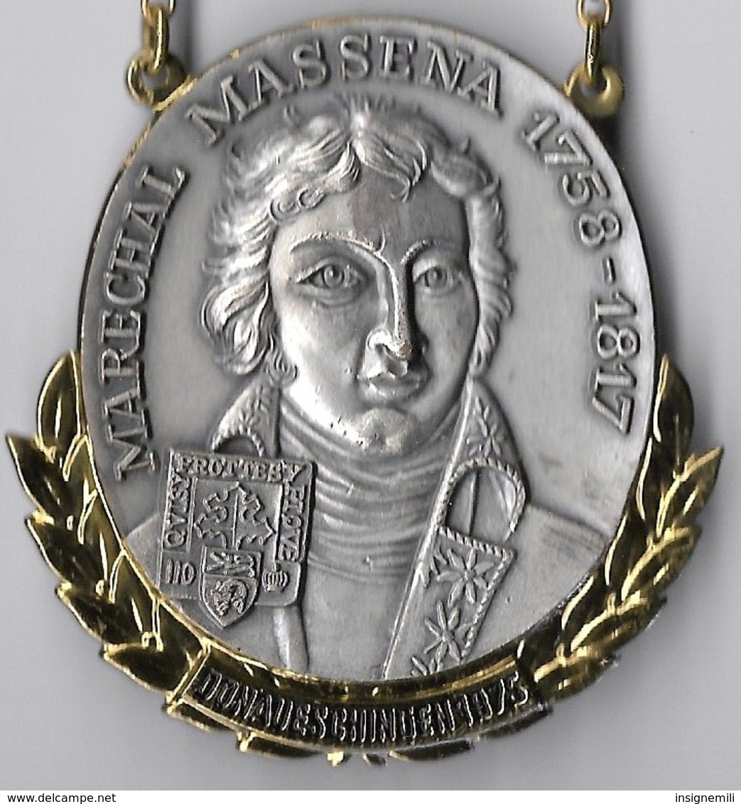 MEDAILLE Marche Populaire Organisée Par Le 110° RI En Allemagne En 1975 - DONAUESCHINGEN - Effigie Maréchal MASSENA - France