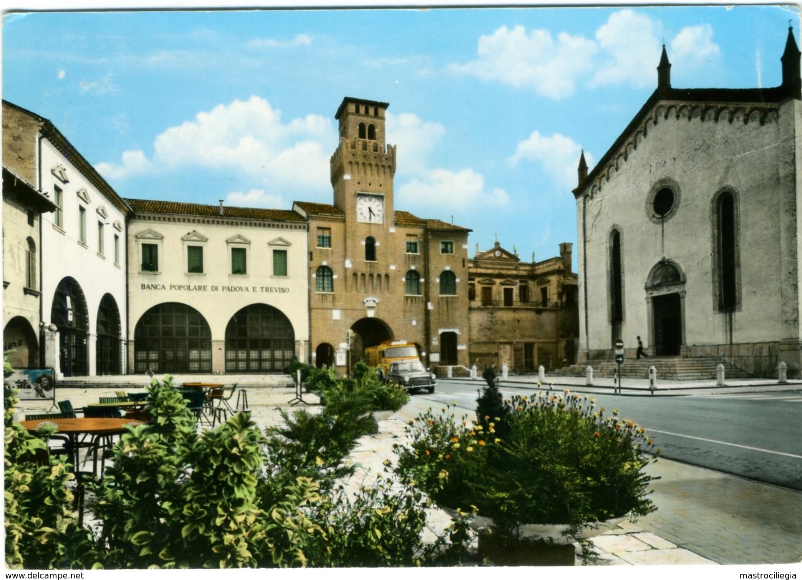 ODERZO  TREVISO  Duomo E Torre Civica  Banca Popolare  Camion Delle Bibite  Coca-Cola - Treviso