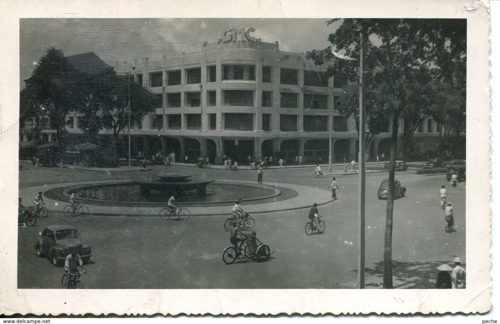 N°72869 -carte Photo Saïgon -angle Place Charner- - Vietnam