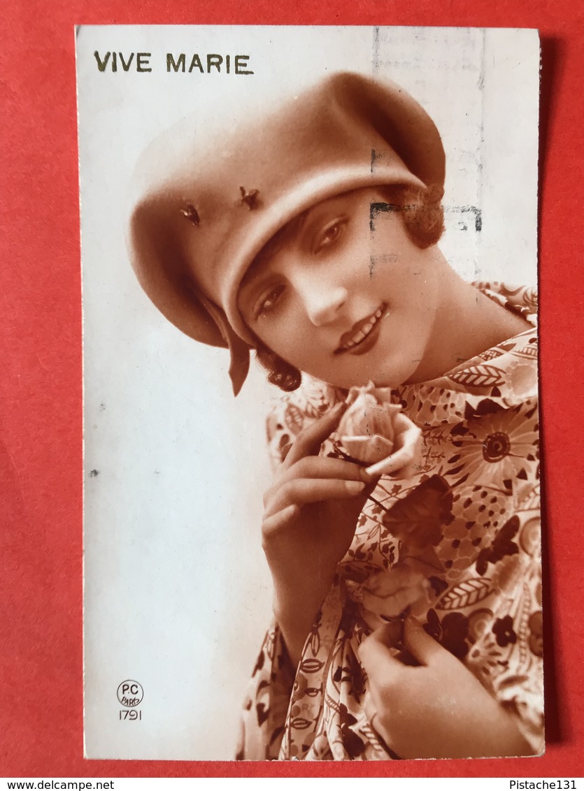 1926 - FLAPPER - VIVE MARIE - MARIA - BRUINE MUTS - BONNET BRUN - Autres & Non Classés