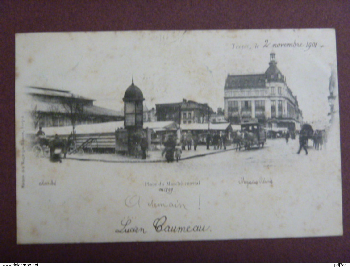 TROYES - Place Du Marché Central - (voiture Hippomobile - Magasins Réunis) - Troyes