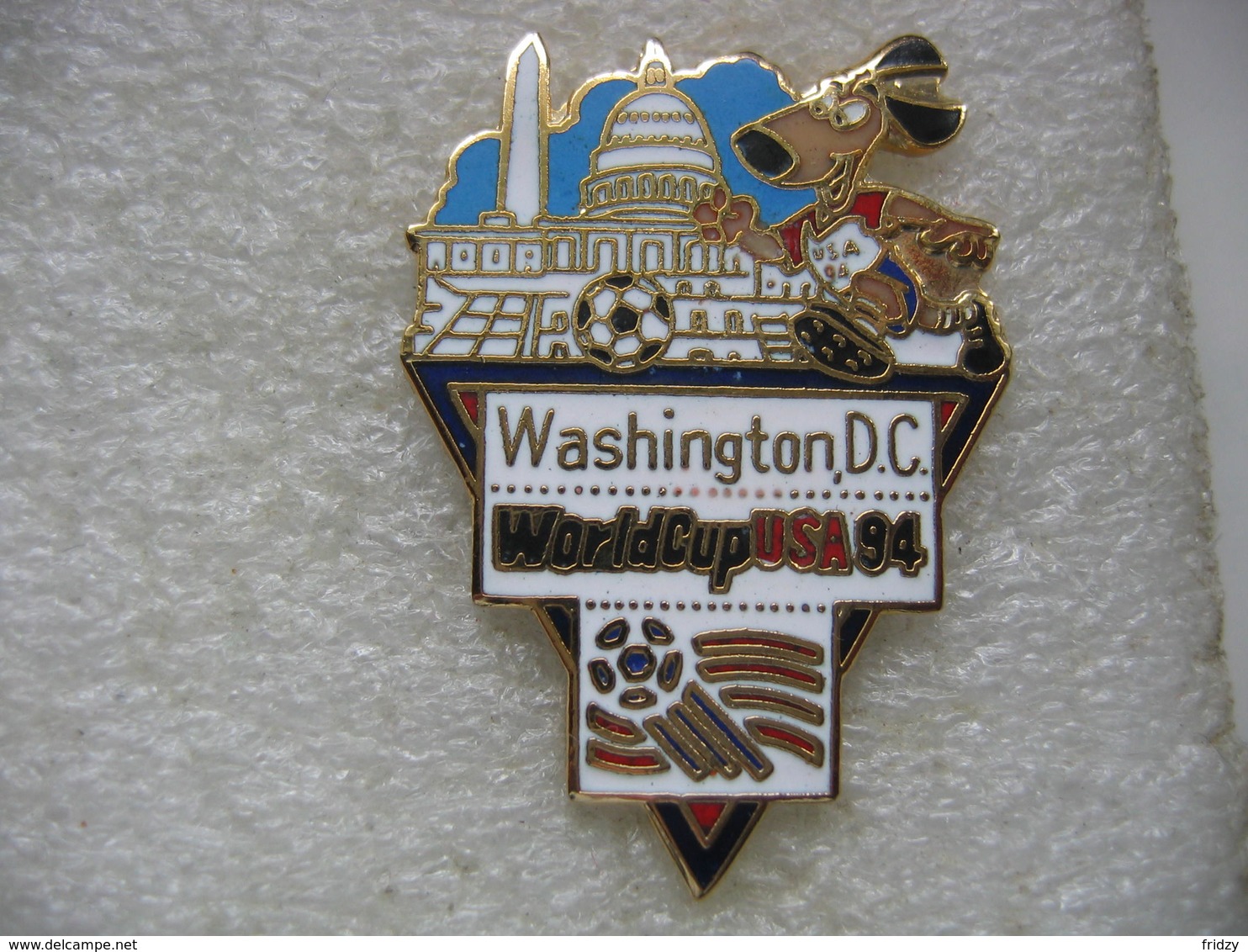 Pin's De La Coupe Du Monde De Football En 94 Aux USA. Equipe De WASHINGTON.DC - Football