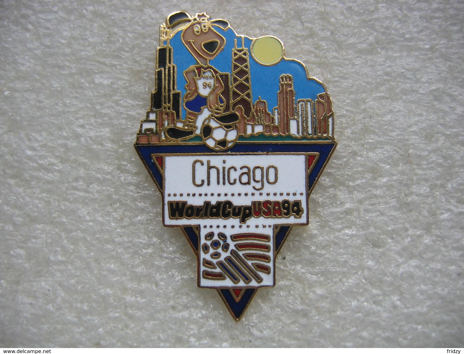 Pin's De La Coupe Du Monde De Football En 94 Aux USA. Equipe De CHICAGO - Football