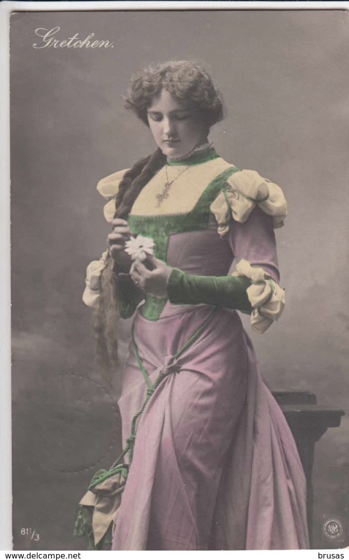 Woman - Postcard No 150 - Femmes