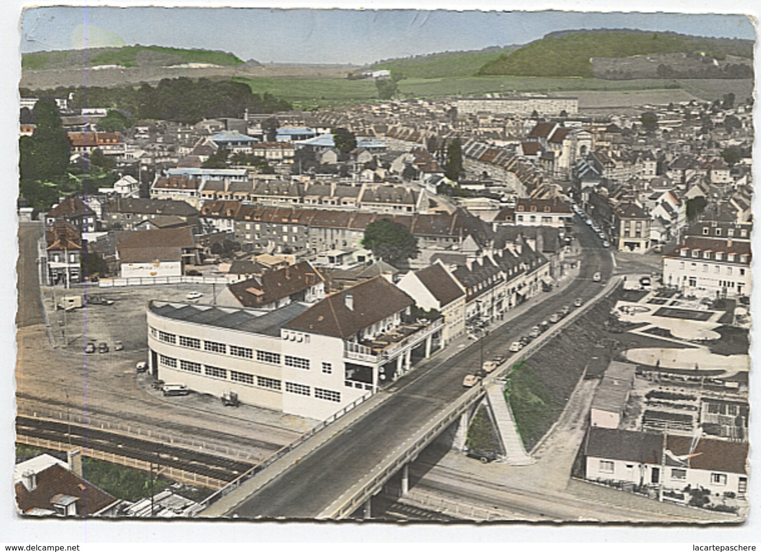 X121384 SEINE MARITIME NEUFCHATEL EN BRAY LE PONT ROULE ET VUE GENERALE - Neufchâtel En Bray