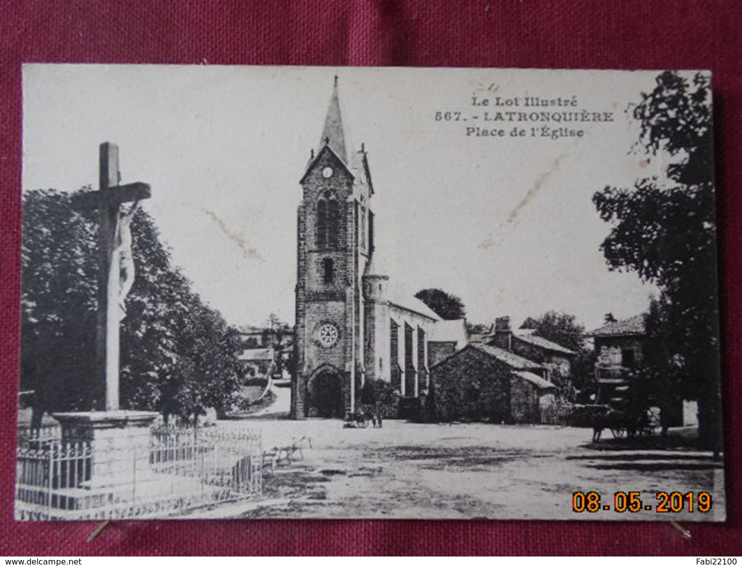 CPA - Latronquière - Place De L'Eglise - Latronquiere