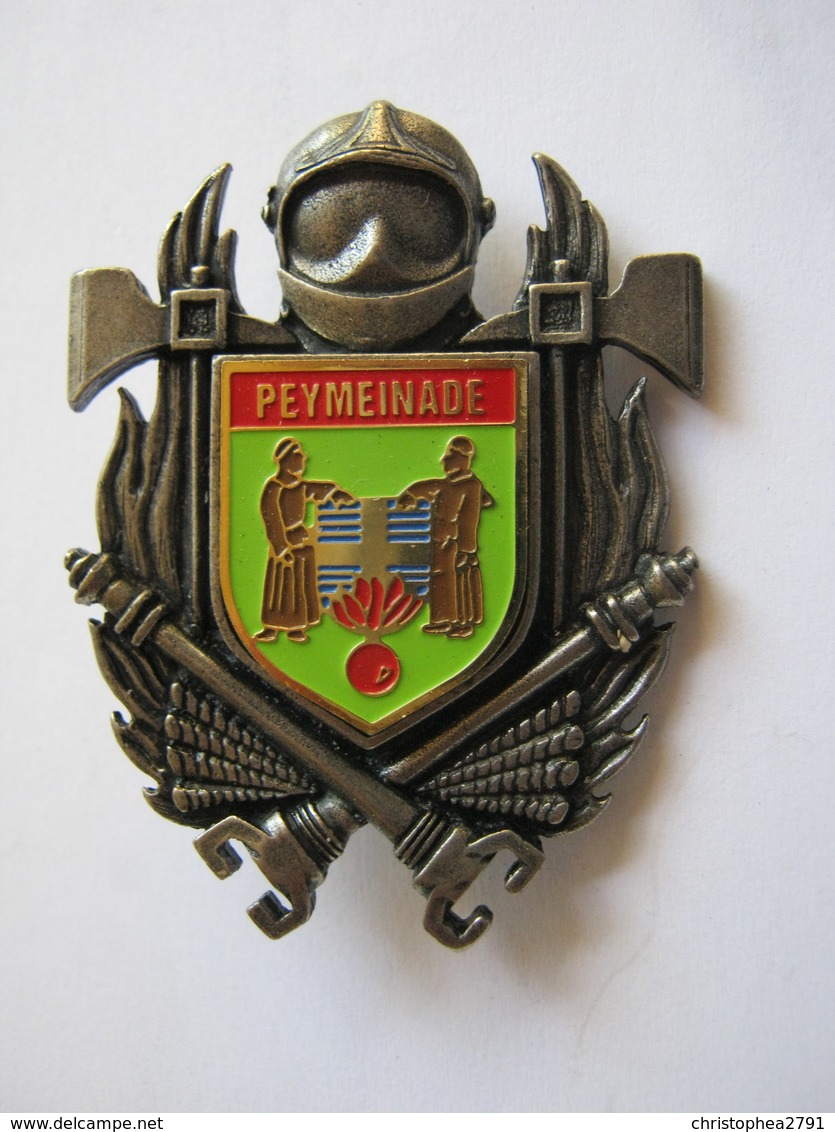 INSIGNE DES SAPEURS POMPIERS POMPIER DE PEYMEINADE 06 ETAT EXCELLENT - Pompiers