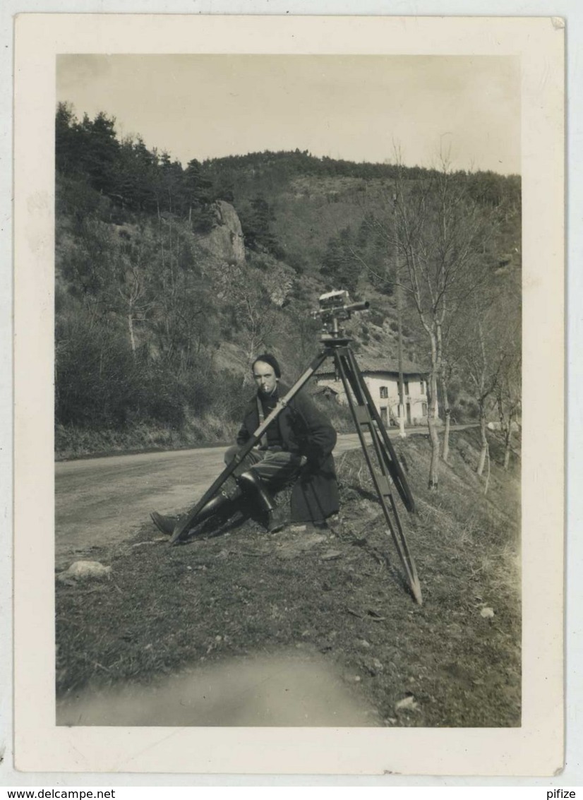 Géomètre . "Souvenir D'opérations Topographiques . Nivellement De La RN 89 à St-Thurin (Loire) . 1937" . - Professions